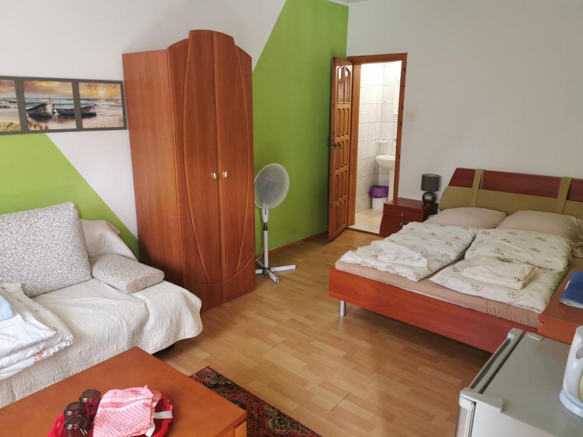 Dom Wczasowy Maja Dzwirzyno Room photo